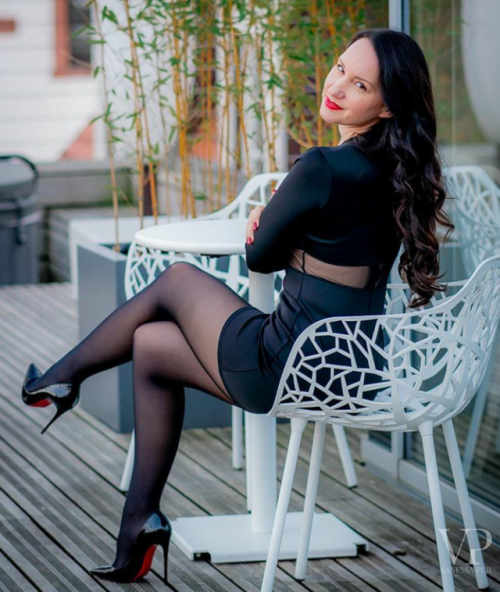 vanessa.purTeaseYou More