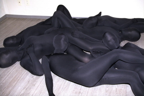 pittarifit:  Portfolio B2006197 Photographed by Marcy Anarchy Before 2006 ttp://www.dlmark