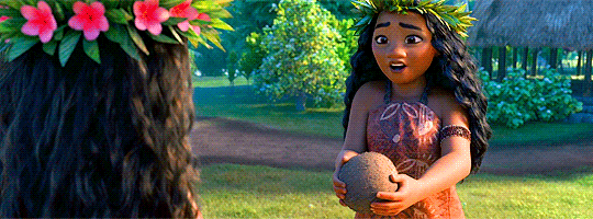 meowana:John Musker: This particular voice is the voice of Auli’i Cravalho’s mother, Puanani. She’s 