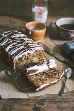 foodffs:  Cinnamon Roll CakeReally nice recipes.