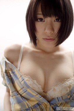 airi suzumura&rsquo;s face in a feature closeup shot wearing a multicolor blouse intimately naked and she is standing front, av idol - high-res photo #: 2668415