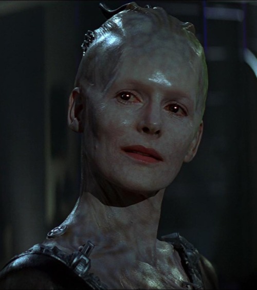 Alice Krige played the Borg Queen in “Star Trek: First Contact”. #MonsterSuitMonday You can see the 