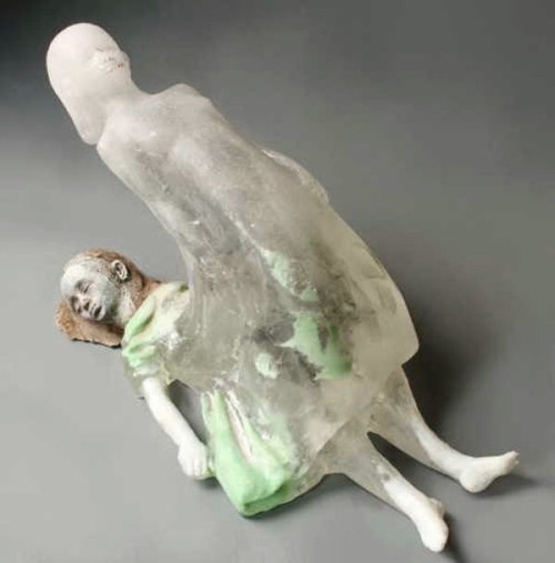 elarogers: Exquisite work of immortality…astral travel, dreams, and alchemy.  Cast glass and raku fired clay sculpture by Christina Bothwell.