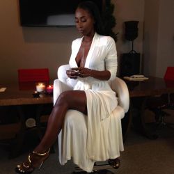 forevermyfiancee:  Bria Myles.