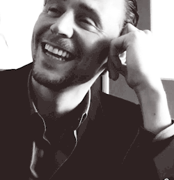 Burdenedwithgloriousassbutt:  Having A Bad Day? Have Some Gifs Of The Hiddleslaugh.