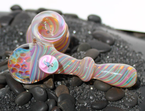 nextpieceofglass:  Purple Honeycomb Pipe by FarmhouseGlass 
