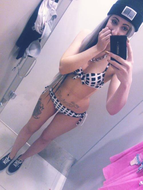 dimpsznaylee:  I ended up purchasing these adult photos