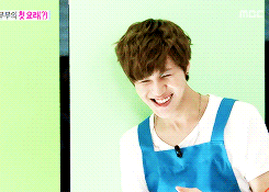 shawollet:  tasting delicious food...but NO   