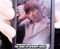  woohyun and his phone treasure 