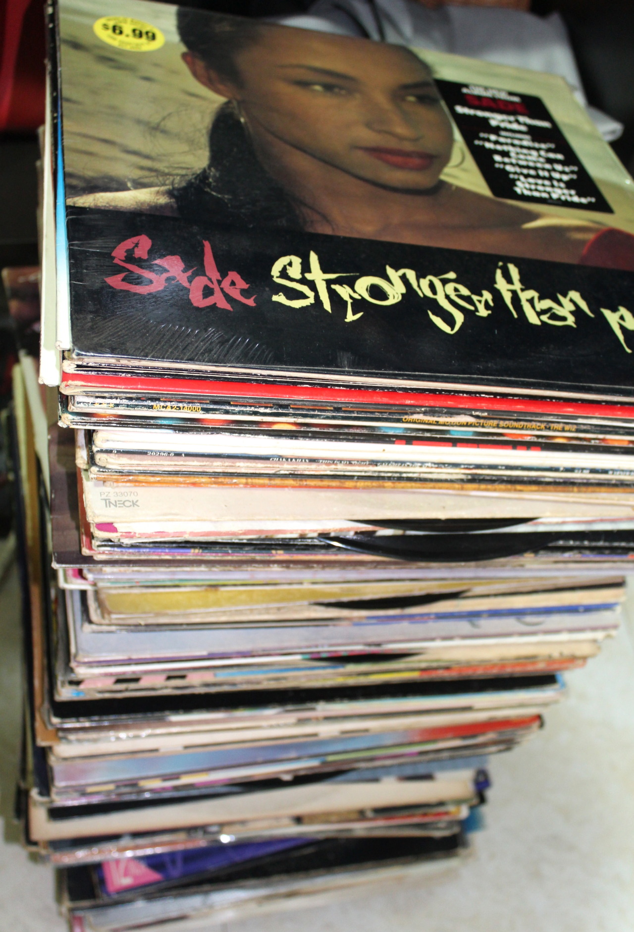 girlgoingplacestv:  A few years ago i started obsessing over vintage vinyl players.