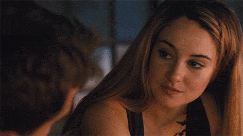veronicasenovaevans:  Tris: The factions. Why do you have all of them? Four: I don’t wanna be 