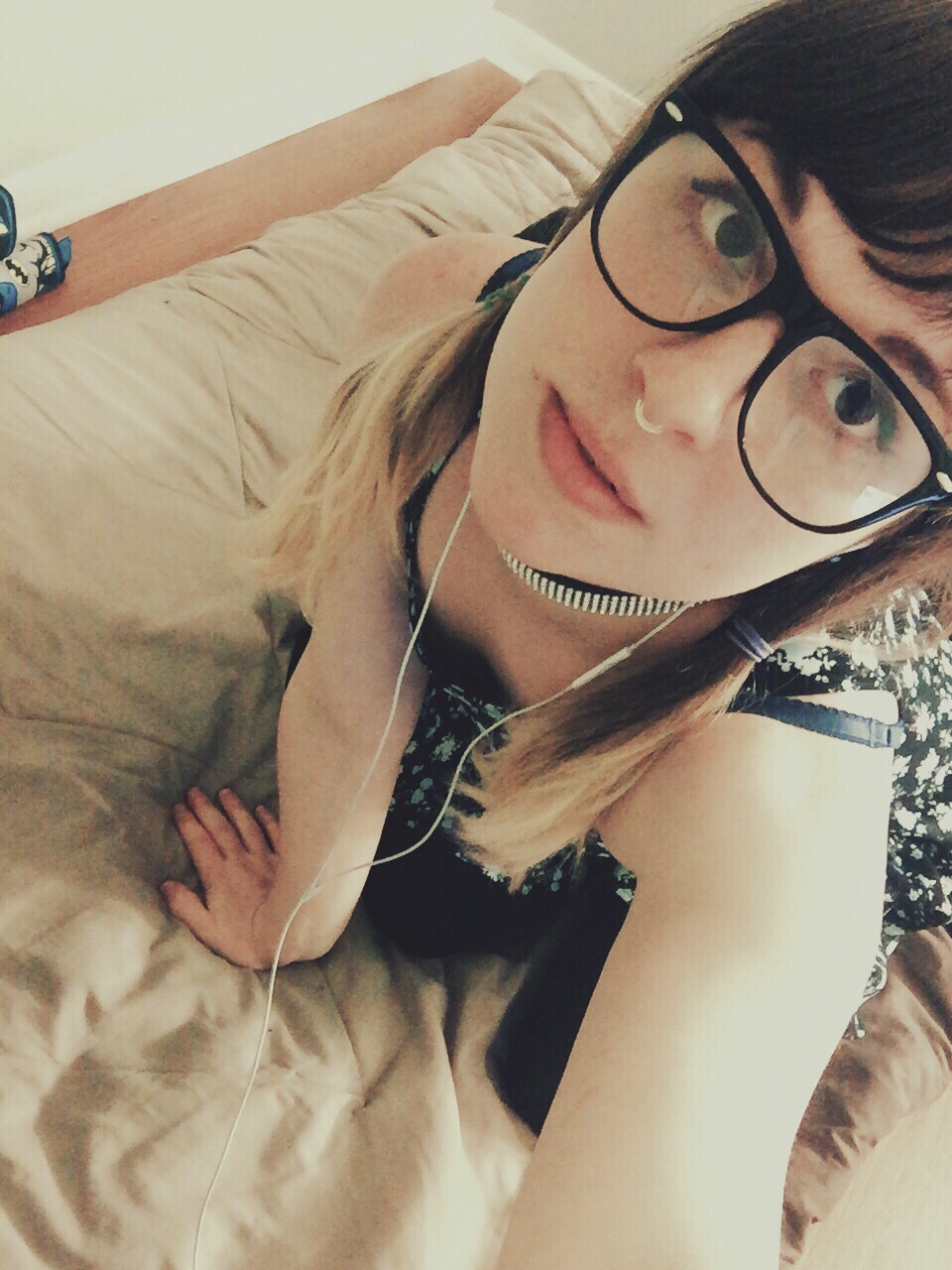 small-gay-witch:  Felt like being lewd~ 