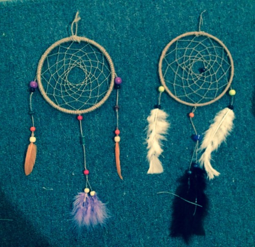 hippist:  Pretty proud of these considering they’re the only dream catchers I have ever made