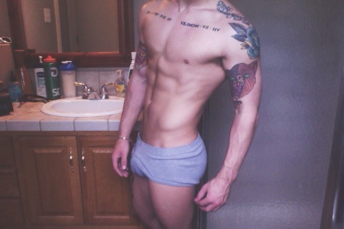 prettygayboys:  similar posts: here