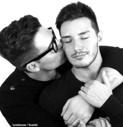 truegaylove:  truegaylove:  -Showing the True Gay Love to the world!!! 