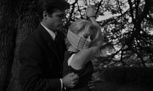 Cathrine Deneuve And Jean Sorel Inbelle De Jour