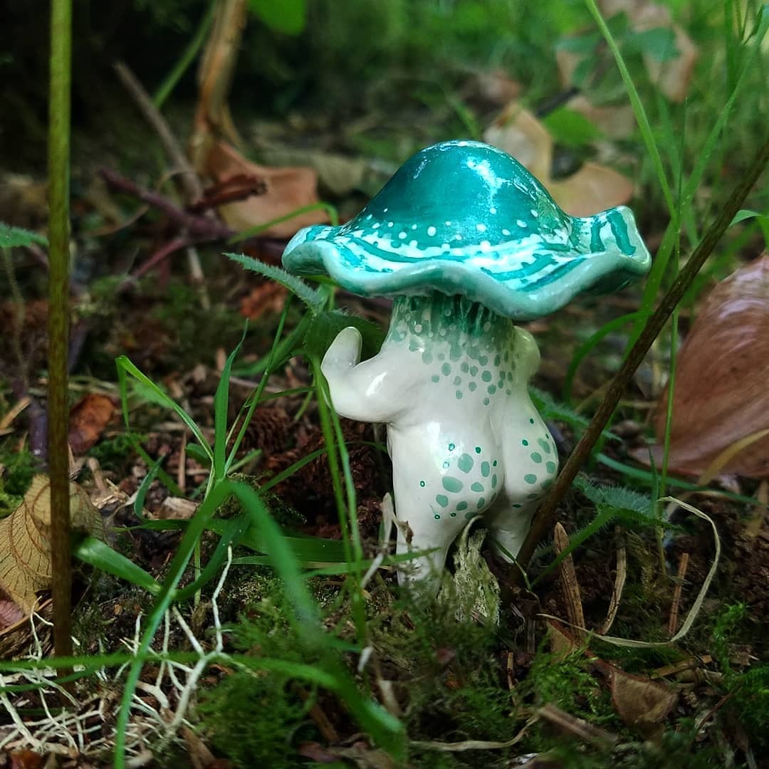 woodland-sorcery:  sosuperawesome:  Funguise Figurines / Brooches Wicked West on