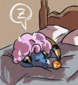 /vp/ drawthread requestRequesting a shiny Mareep sleeping on a bed