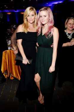 Bravalyn:    Reese Witherspoon And Ava Phillippe.   Gorgeous Girls. Gilmore Girls