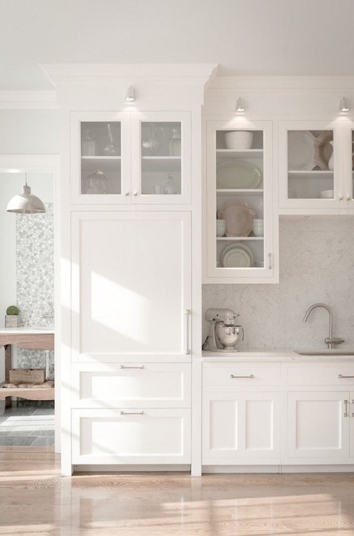 oldfarmhouse:White FarmHouse Kitchen