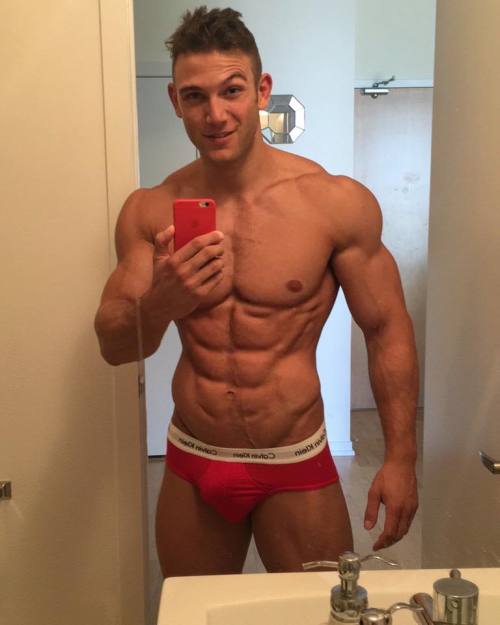 alanpalmsprings: fitmen1: Diego Sechi If you like what you see, please follow me: alanpalmsprings.tu