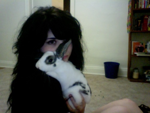 deerhoof:
“pix of me looking dangerous with a bunny
”