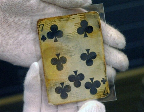 bellobellissimoinfinity:Stuff found on Titanic.