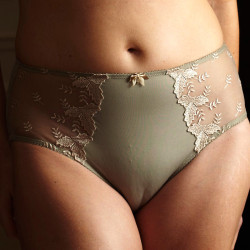 lingerie-fashion-today:  http://lingerie-fashion-today.tumblr.com