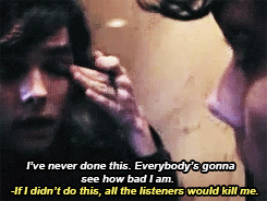 waynegaycy:  Gerard doing his eyeliner. 