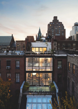 urbnindustrial:  Gramercy Park Townhouse by Fractal Construction