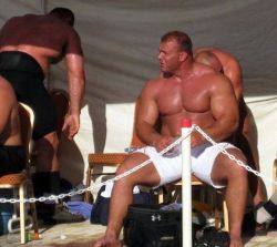 superbears:  Meatheads.. Yum