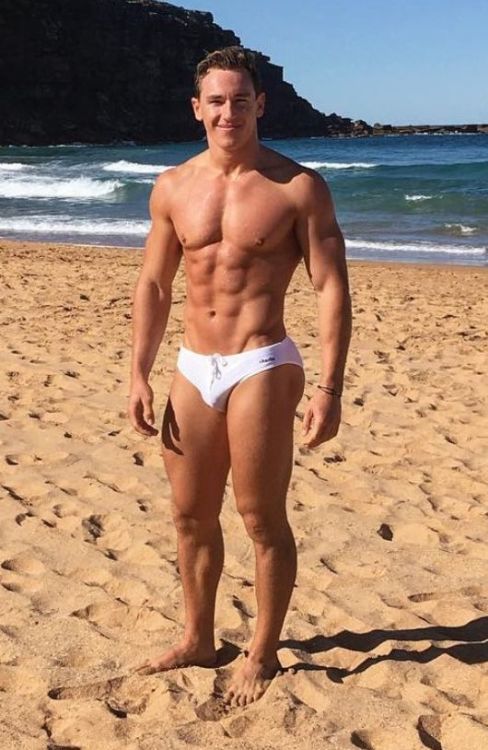 speedotodd-posts: speedofan98:  www.speedofan98.tumblr.com  I think while speedos are the hottest 
