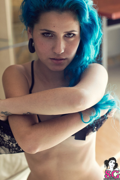 past-her-eyes:  Mermaid Suicide mermaid.suicidegirls.com for South African SuicideGirls mermaid-suicide suicidegirls