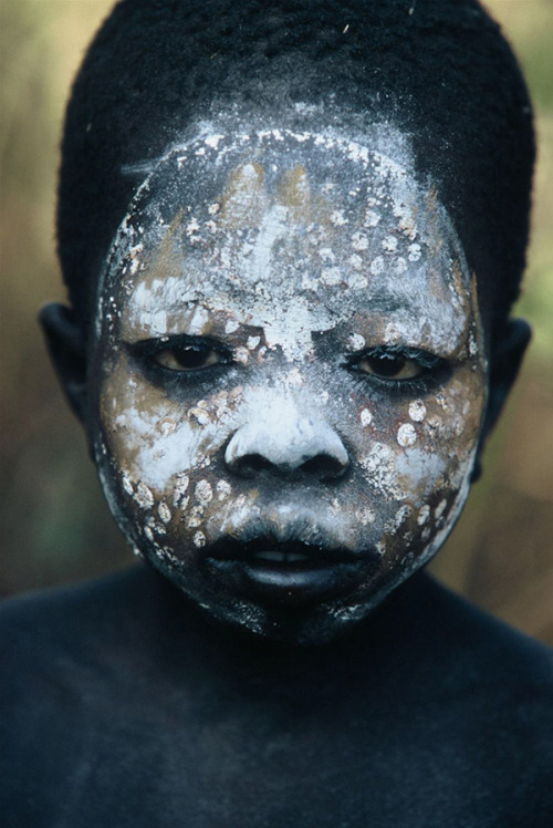 fotojournalismus:  Hans Silvester (via likeafieldmouse)