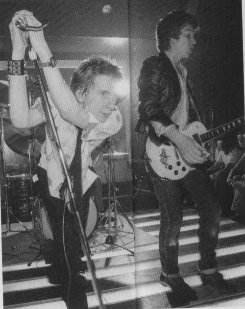 zombiesenelghetto:Sex Pistols: Johnny Rotten and Steve Jones, onstage at the Club De Chalet Du Lac, 