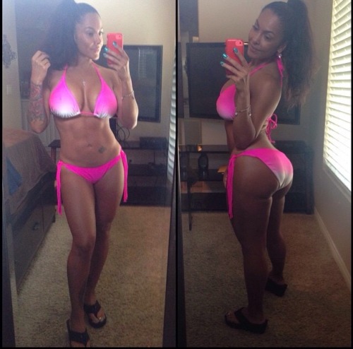 evans601:  #thickthursday: @marizavillarreal #fitandtoned
