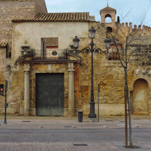 Escena callejera con puerta, Córdoba, 2016.