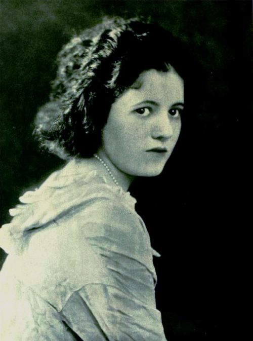 Actress Teddy Sampson, on page 14 of the February 1922 Photoplay.Nora Sampson, better known by her s