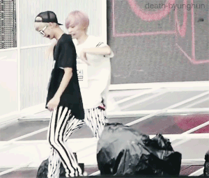 death-byunghun:  idiot chanhee ft. laughing niel 