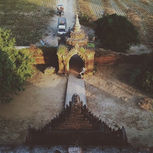 After the sunrise.
#templesofbagan #Bagan #Myanmar #vscocam #vscomyanmar #buddhism #latergram