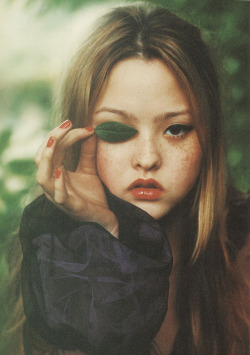 devon-aoki-daily:  ‘botanical’ 