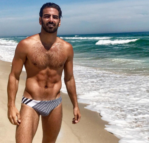 hotfamousmen:  Nyle DiMarco