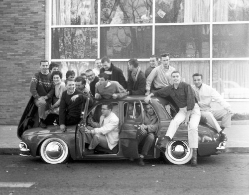 hemmingsmotornews:  Portland State University students on and in a Renault, October 1959.
