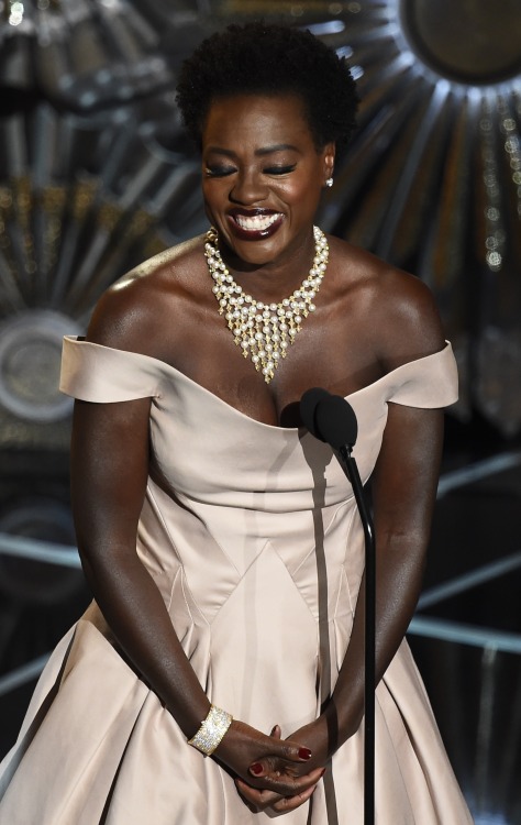 Viola Davis presents onstage during the 87th Annual Academy Awards at Dolby Theatre on February 22, 2015