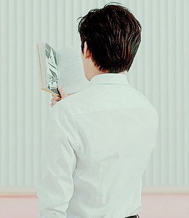namgyusoo:    Hoya in 러블리즈(Lovelyz)_‘Ah-Choo’    