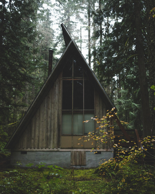 kylejengman: Cabin Fever A-Frames in Mt Hood National Forest, Oregon
