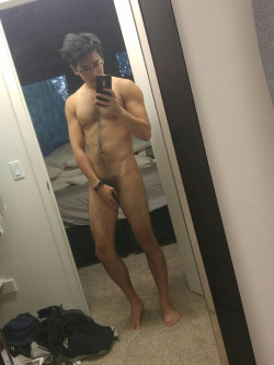 mybananaaas:YumsAsian guy like this is to die for