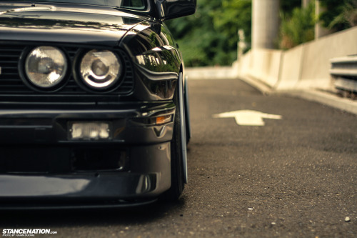 lowislife:  theonetruescotsman:  MIRO’S BMW E30 photos by Quan Doung - www.stancenation.com  This is perfection for an e30 