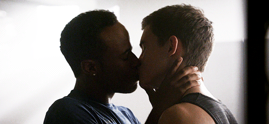 darishe1313:“Stay alive with me.”