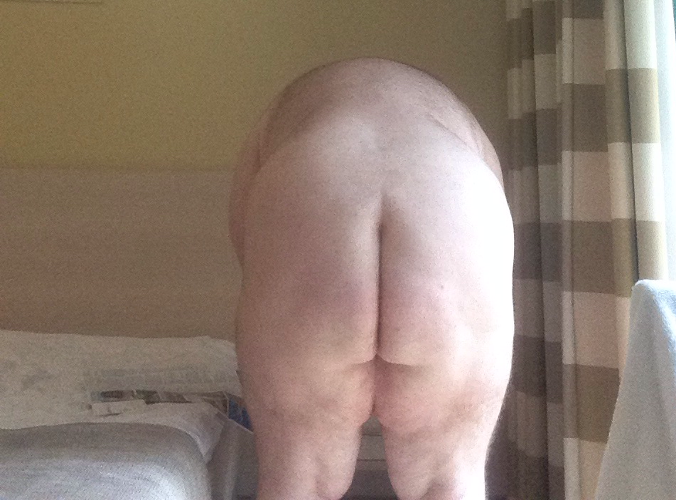 bigtruckbehr:orsettociccio:  lilcockbigbelly:  My hotel in Croatia is a naturist